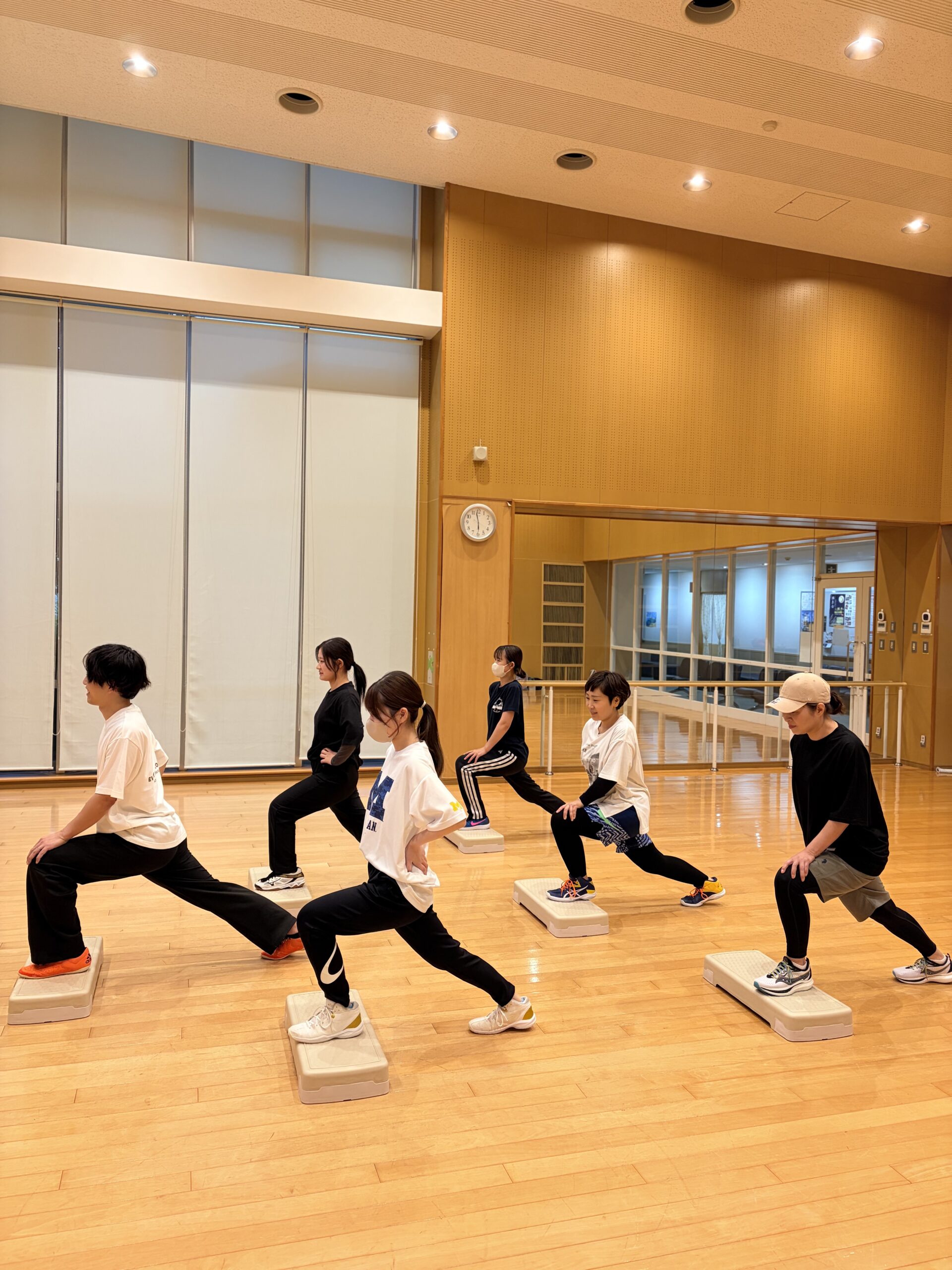 WALK labo.の準備運動の様子